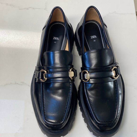 Zara Shoes - Zara TRACK SOLE LOAFERS